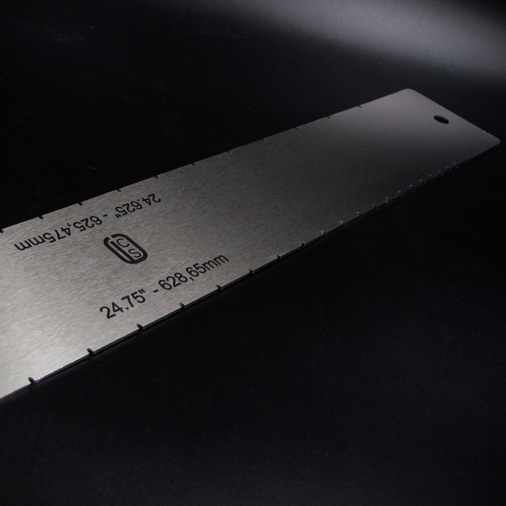 Πατρόν διπλής κλίμακας για κοπή υποδοχών τάστων