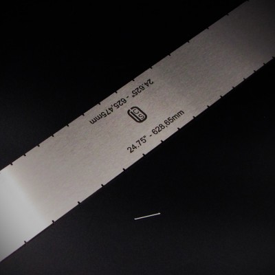 Πατρόν διπλής κλίμακας για κοπή υποδοχών τάστων