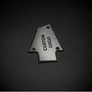 Κάλυμμα βέργας με λογότυπο